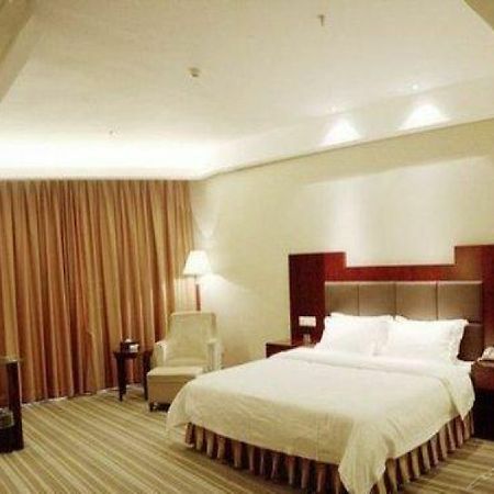פנגואנג Phoenix Grand Hotel מראה חיצוני תמונה