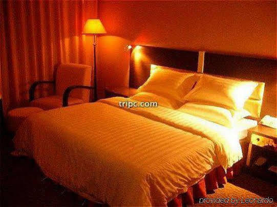 פנגואנג Phoenix Grand Hotel מראה חיצוני תמונה