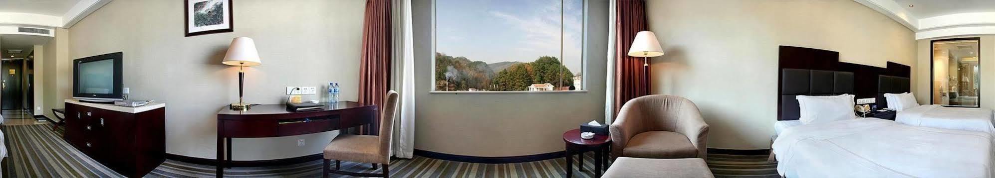 פנגואנג Phoenix Grand Hotel מראה חיצוני תמונה